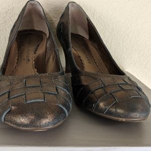 CHINESE LAUNDRY Copper 2.5" heels braided leather